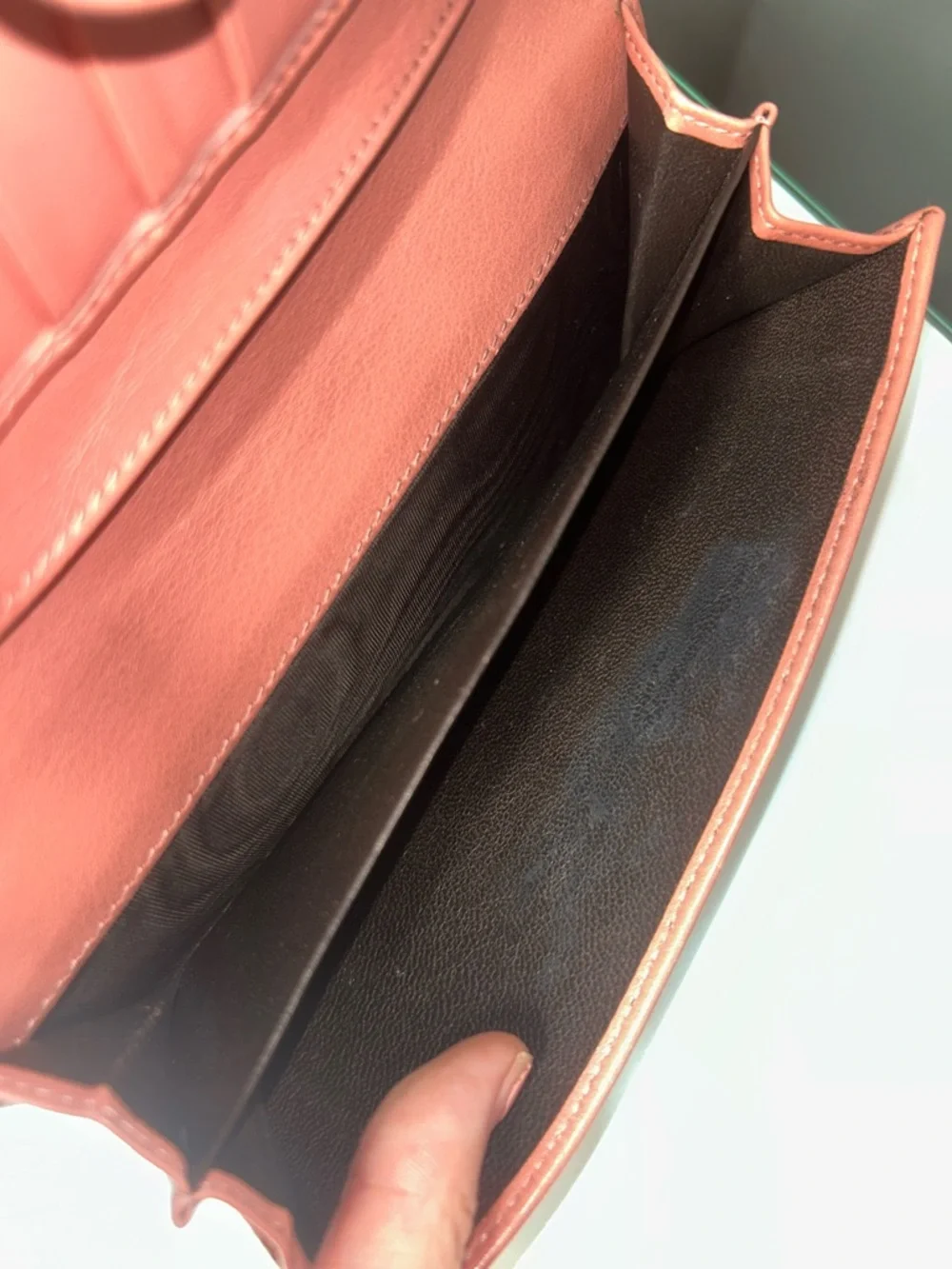 Gucci GG Monogram Canvas Pink Continental Heart Wallet - Picture 5 of 15